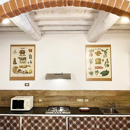 Appartamento Con Piscina E Giardino A Siena Bagian luar foto