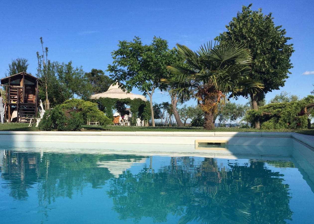 Appartamento Con Piscina E Giardino A Siena Bagian luar foto