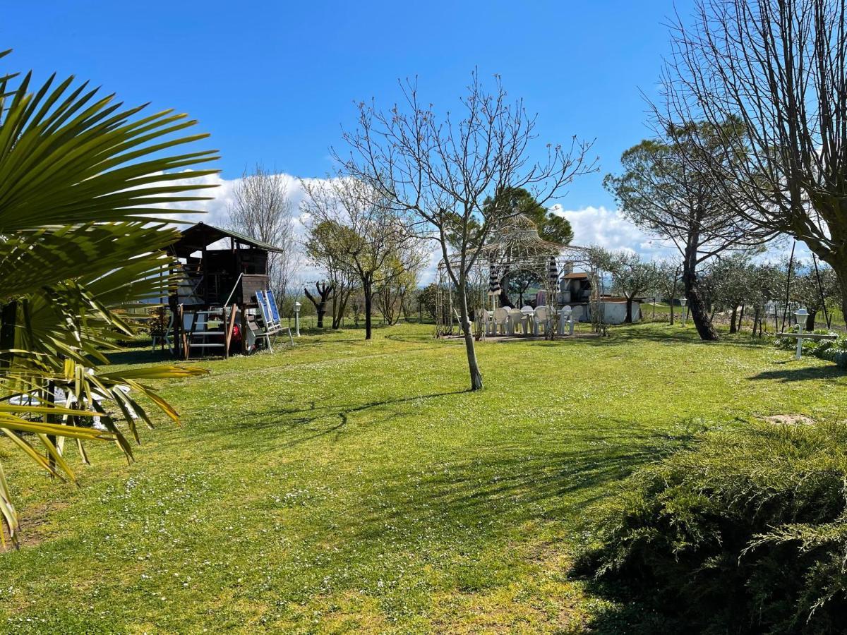 Appartamento Con Piscina E Giardino A Siena Bagian luar foto