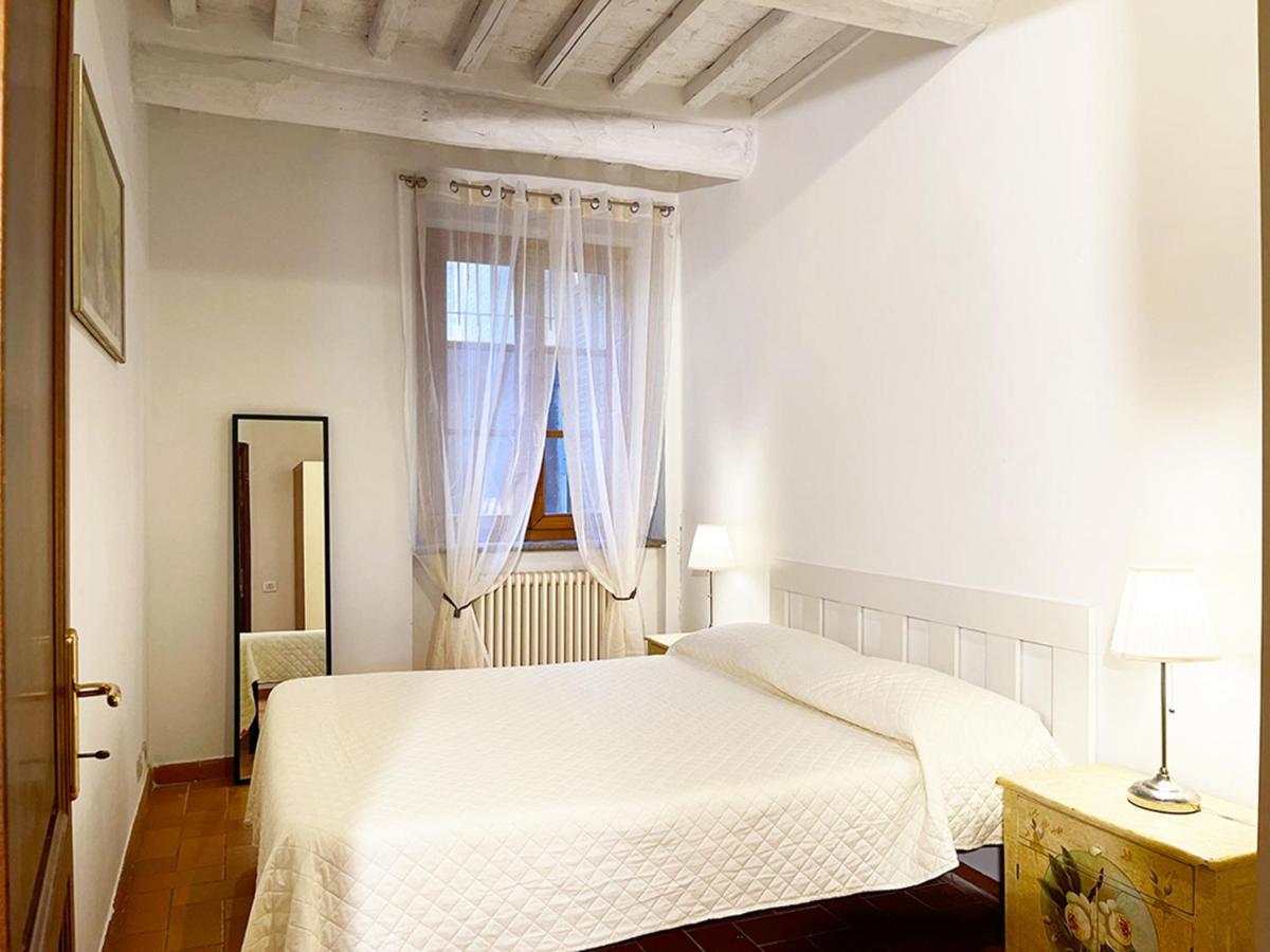 Appartamento Con Piscina E Giardino A Siena Bagian luar foto